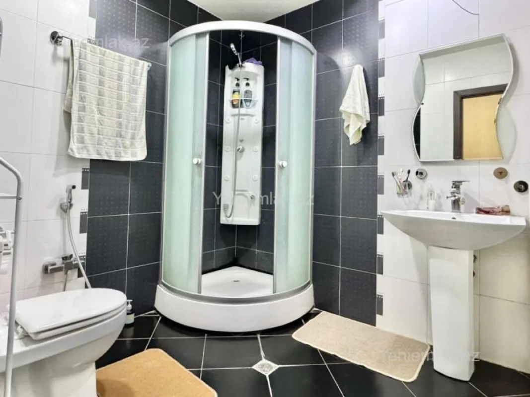 Satılır 3 otaqlı yeni tikili 150 m²