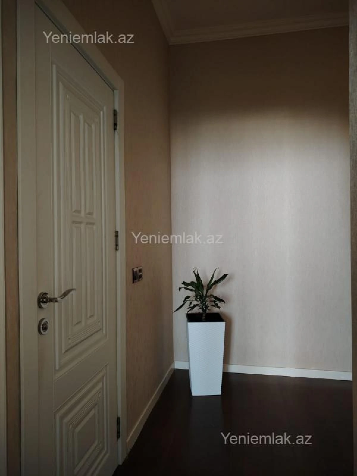 Satılır 3 otaqlı yeni tikili 120 m²