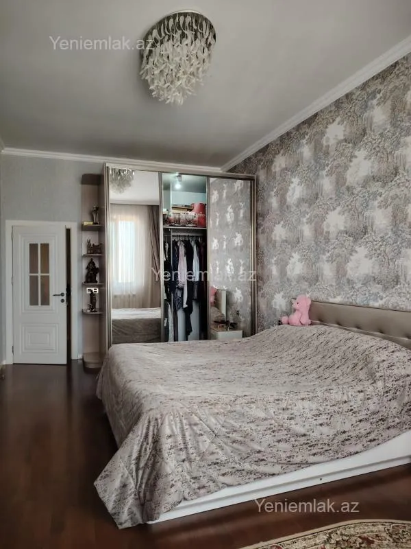 Satılır 3 otaqlı yeni tikili 120 m²