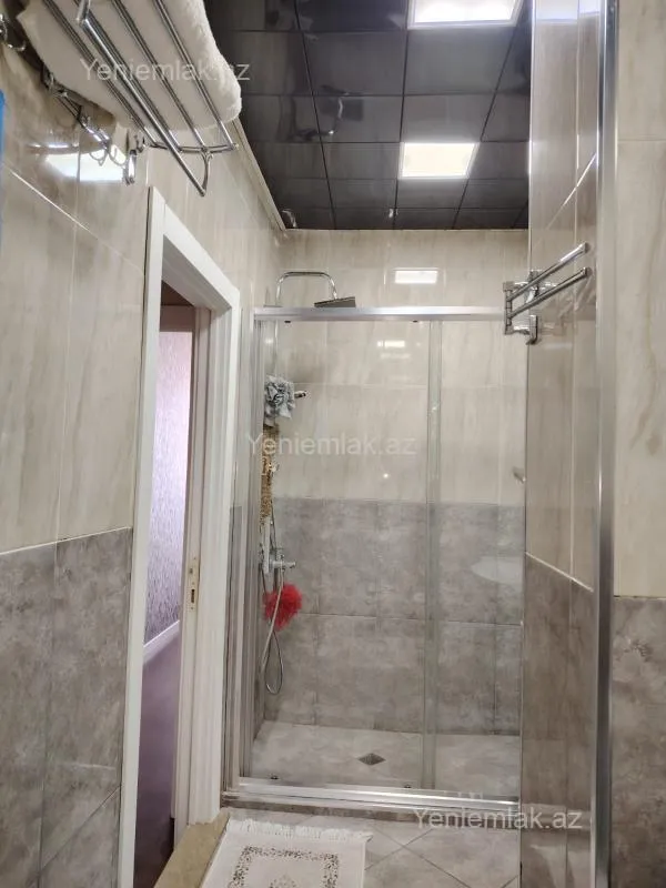 Satılır 3 otaqlı yeni tikili 120 m²