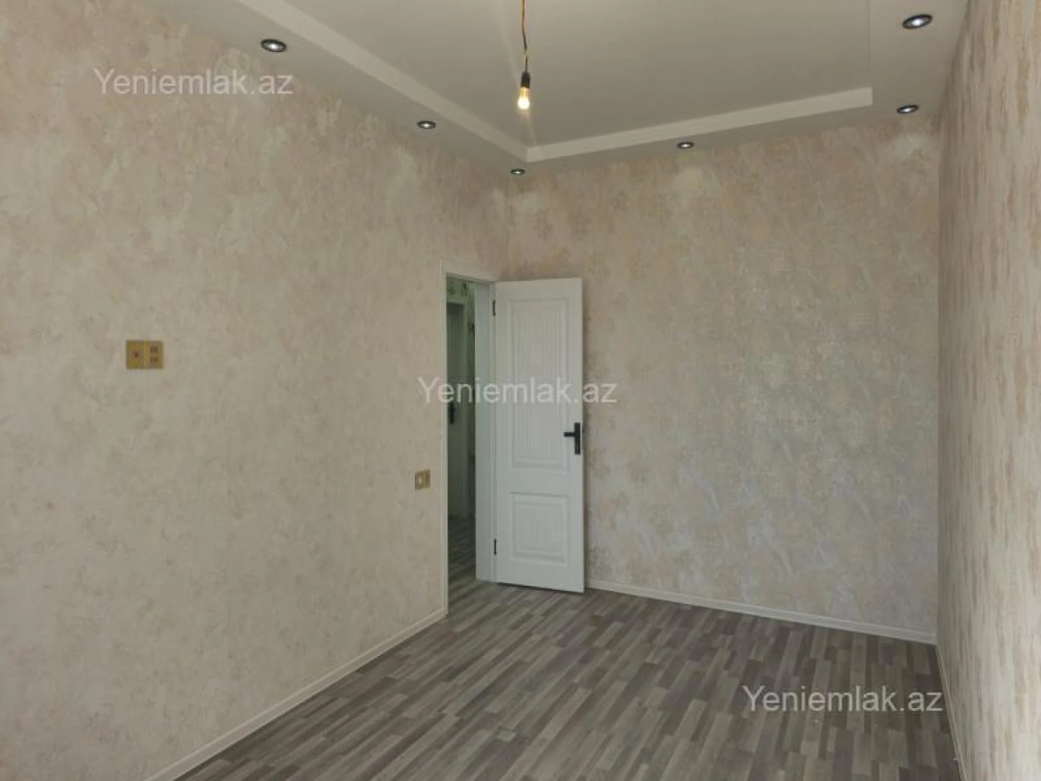 Satılır 4 otaqlı həyət evi 90 m²