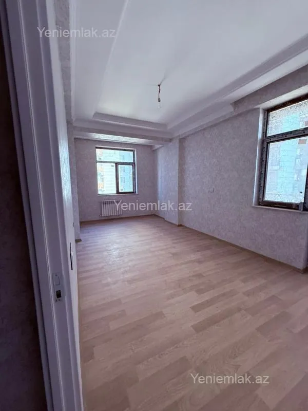 Satılır 3 otaqlı yeni tikili 130 m²