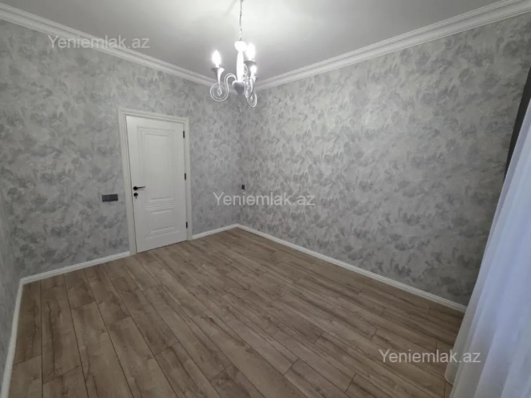 Satılır 2 otaqlı köhnə tikili 55 m²