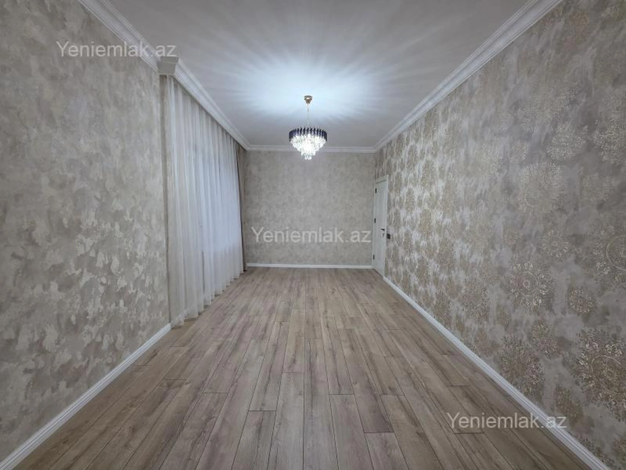 Satılır 2 otaqlı köhnə tikili 55 m²