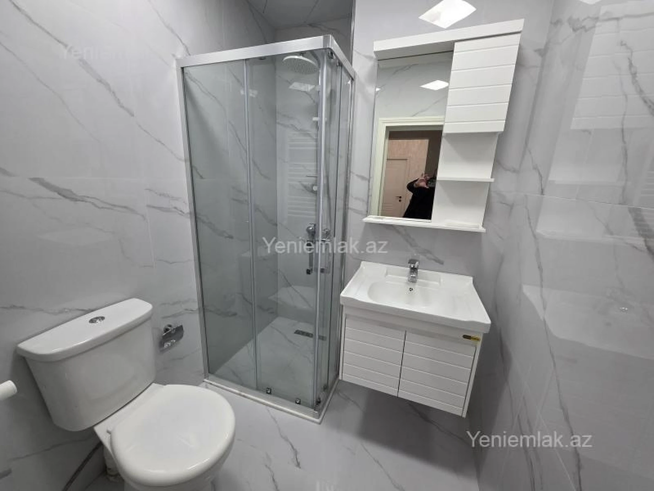 Satılır 2 otaqlı köhnə tikili 55 m²