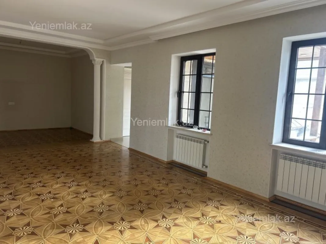 Satılır 6 otaqlı həyət evi 240 m²