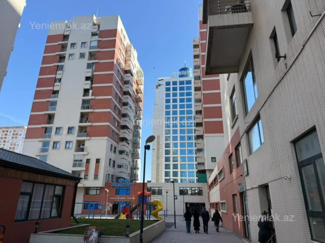 Satılır 4 otaqlı yeni tikili 211 m²