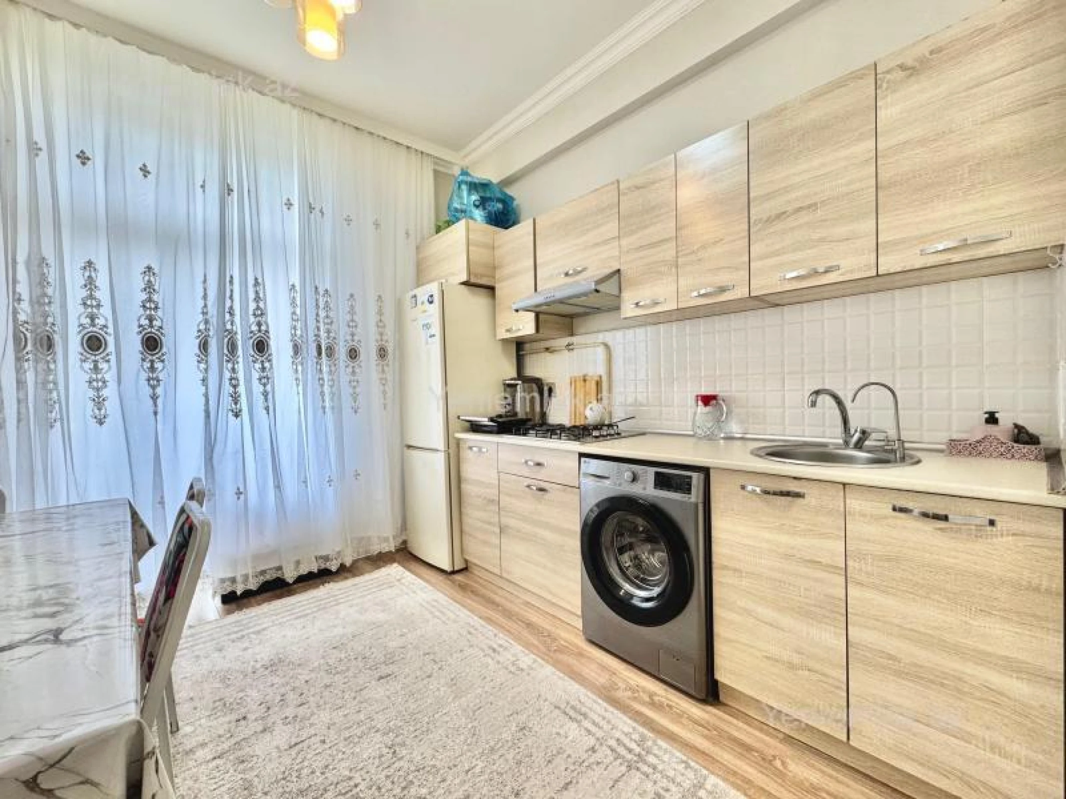 Satılır 3 otaqlı yeni tikili 75 m²