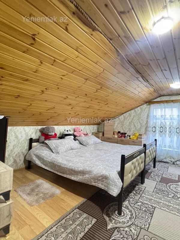 Satılır 4 otaqlı həyət evi 160 m²
