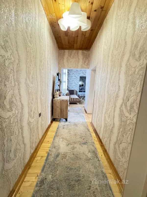 Satılır 4 otaqlı həyət evi 160 m²