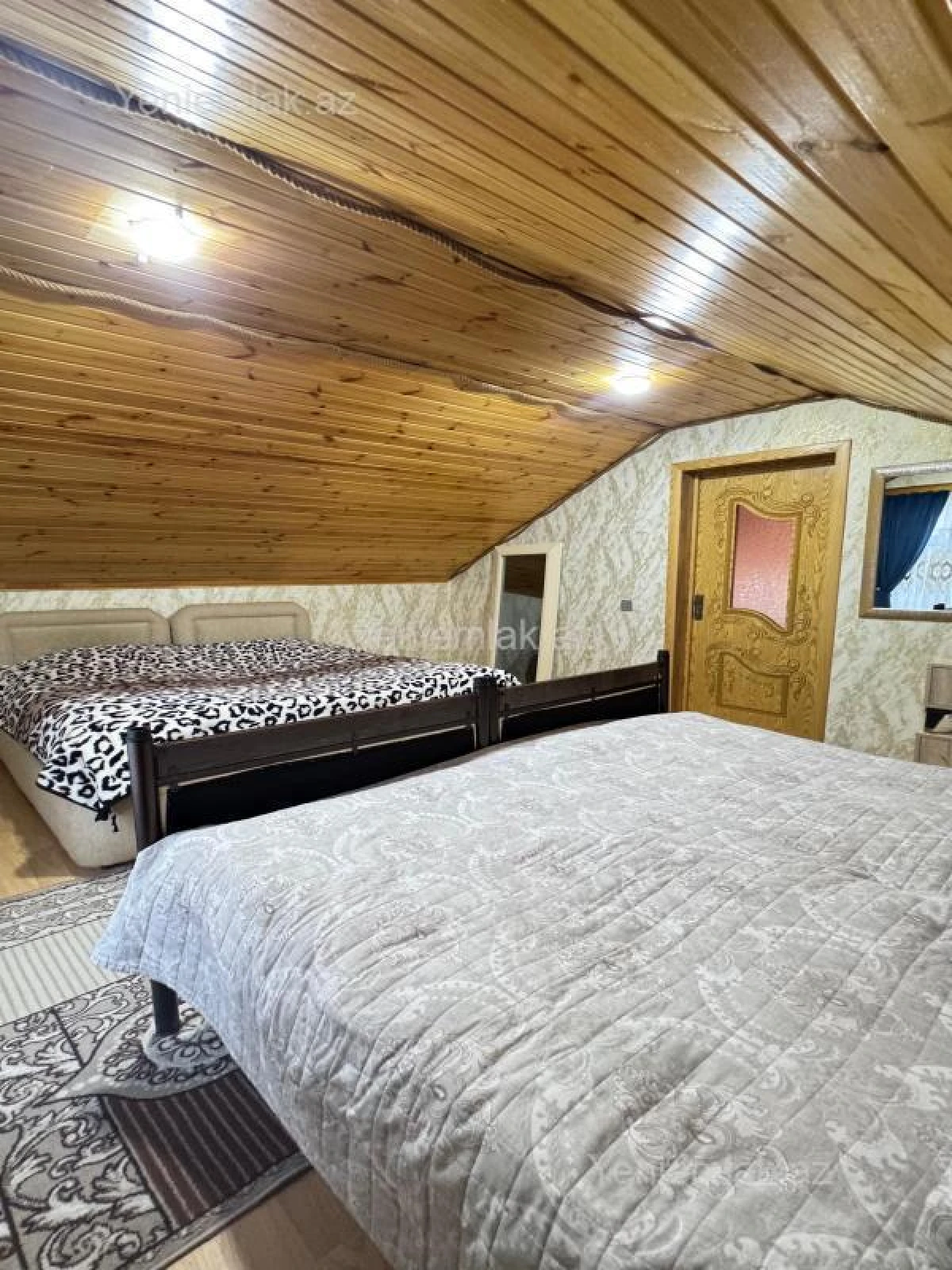 Satılır 4 otaqlı həyət evi 160 m²