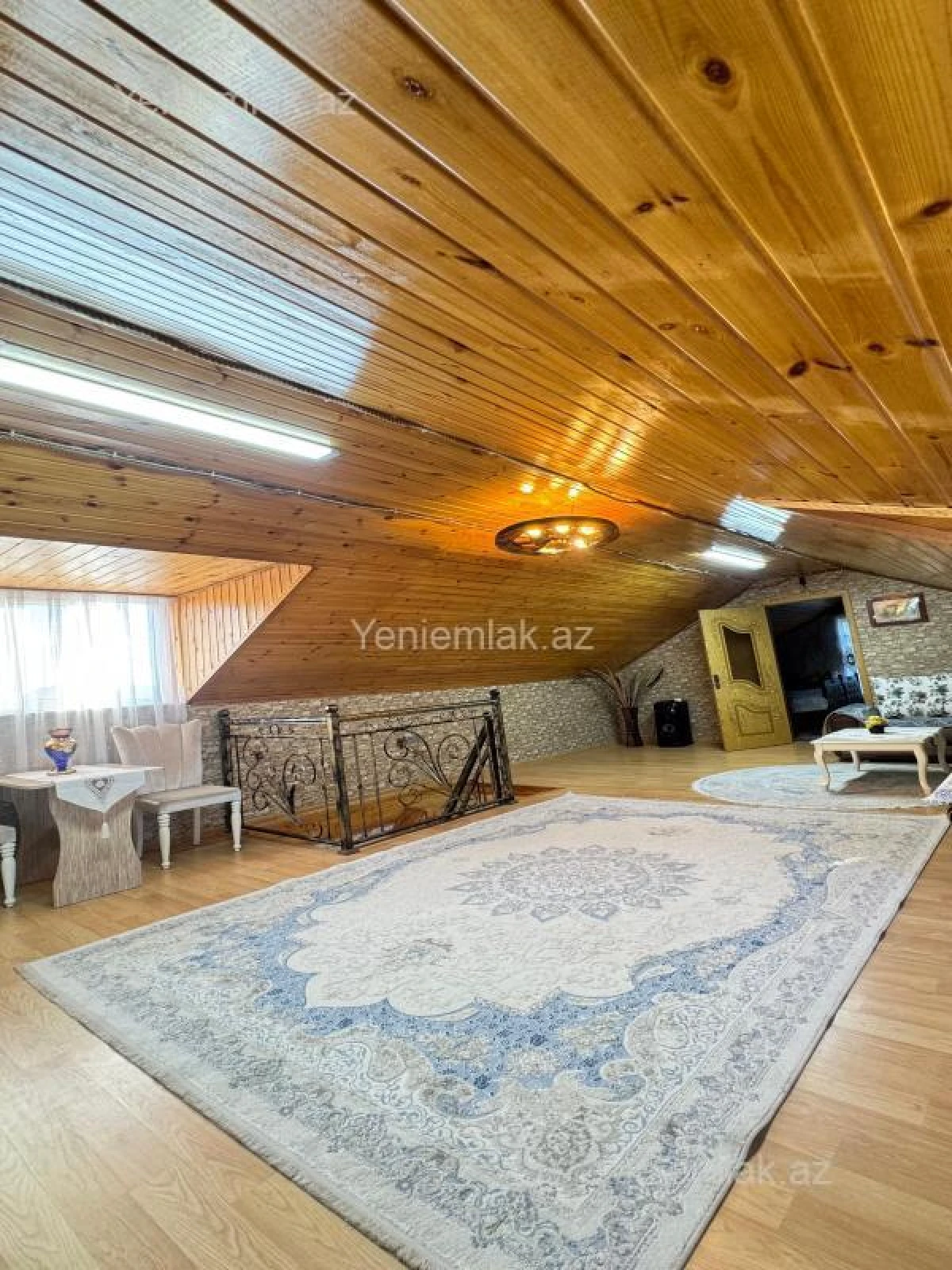 Satılır 4 otaqlı həyət evi 160 m²