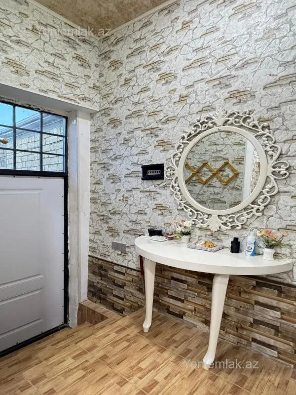 Satılır 4 otaqlı həyət evi 160 m²