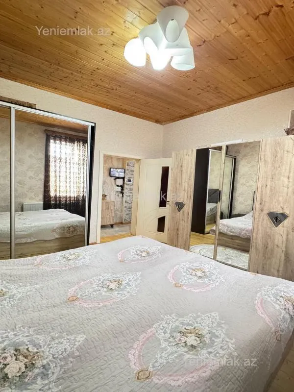 Satılır 4 otaqlı həyət evi 160 m²