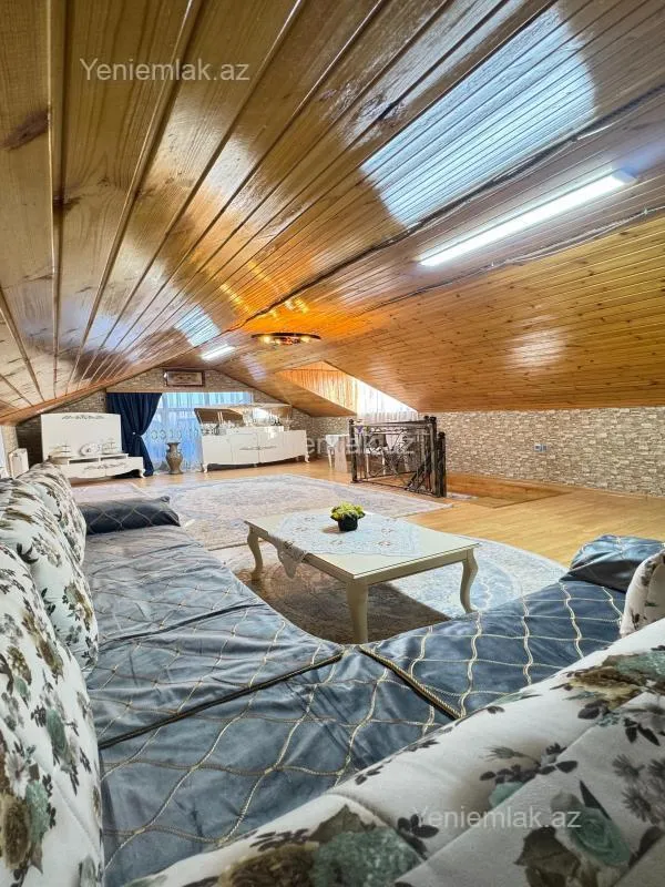 Satılır 4 otaqlı həyət evi 160 m²