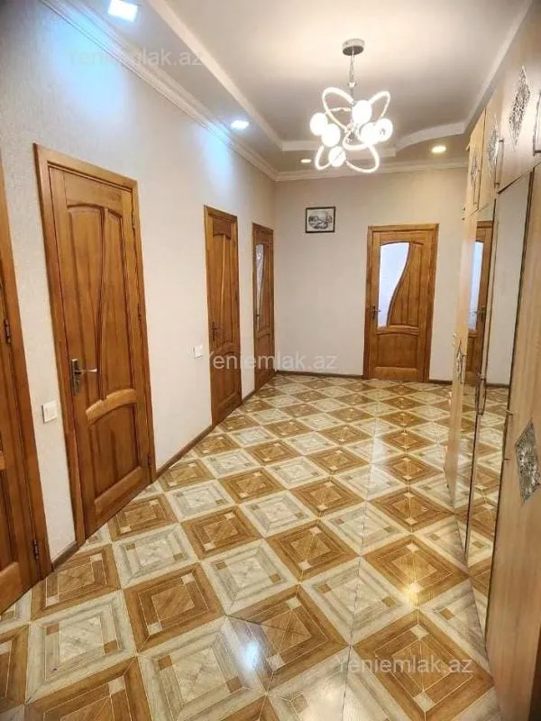 Satılır 4 otaqlı yeni tikili 147 m²