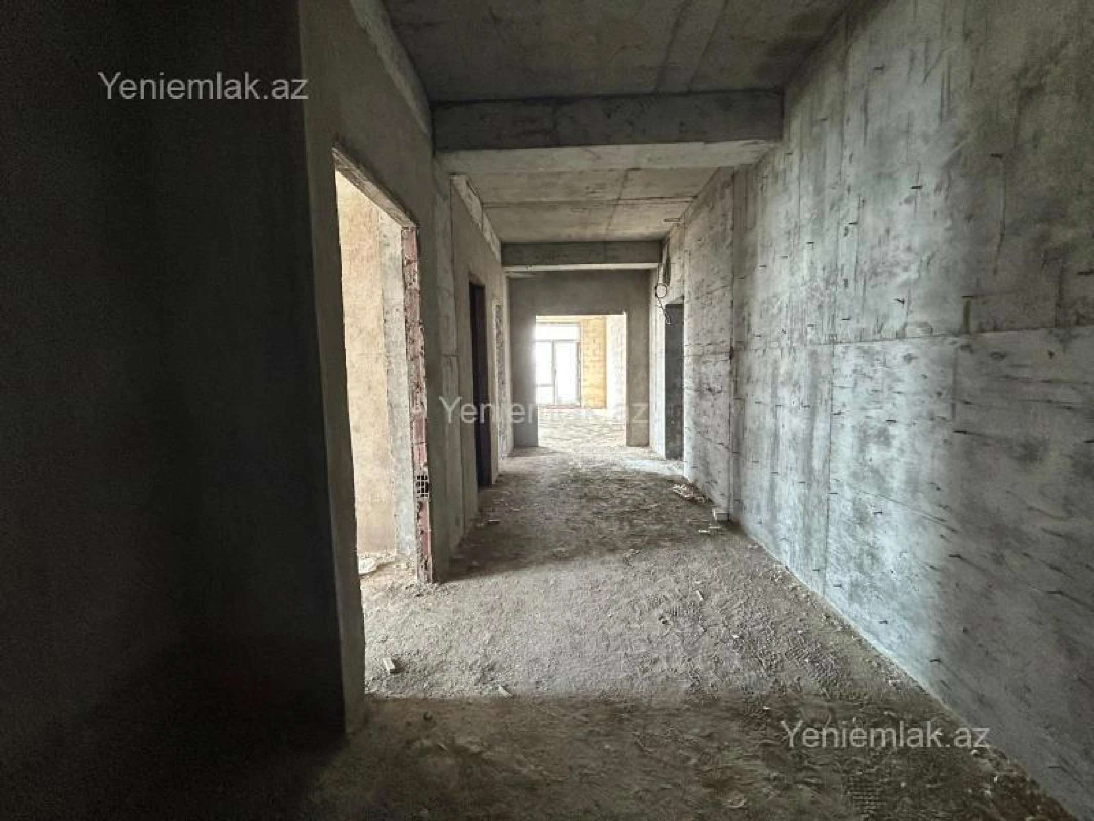 Satılır 4 otaqlı yeni tikili 200 m²