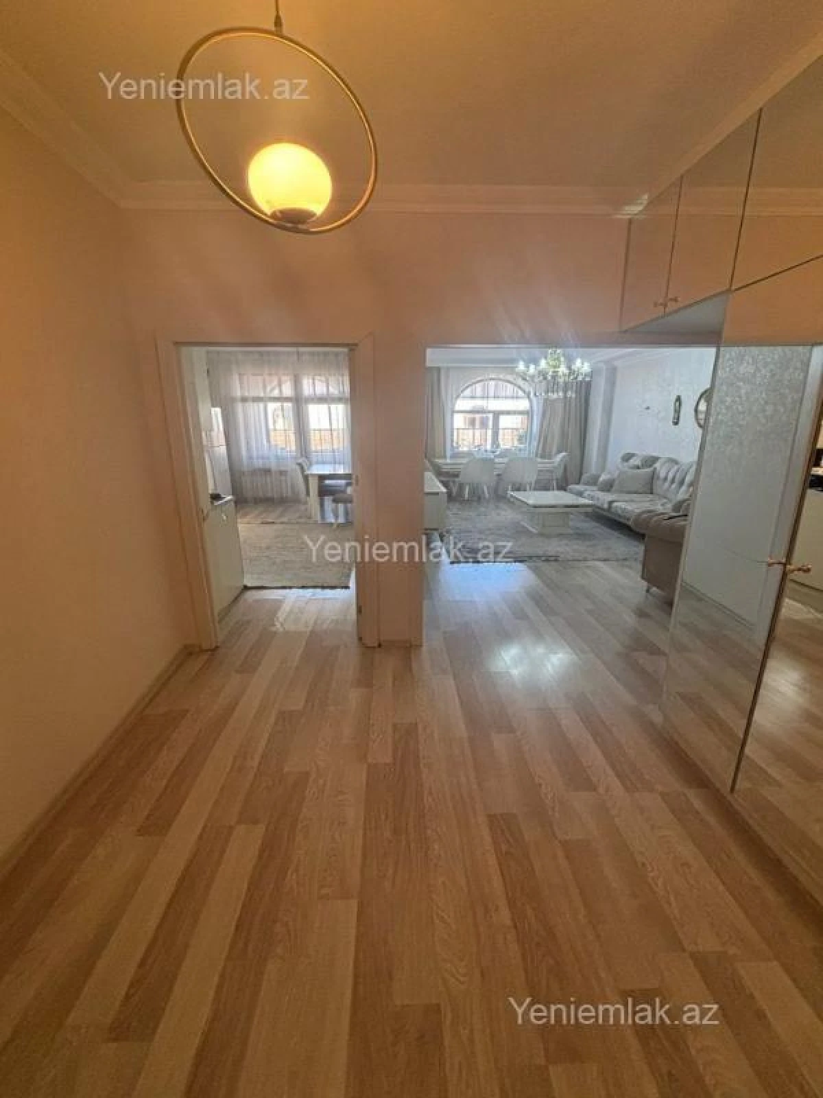 Satılır 2 otaqlı yeni tikili 77 m²