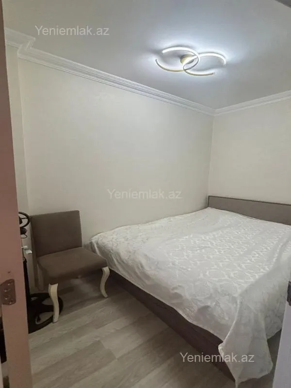 Satılır 2 otaqlı yeni tikili 77 m²