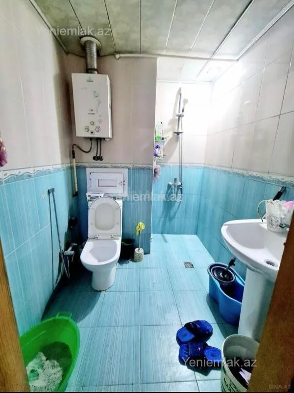 Satılır 2 otaqlı köhnə tikili 55 m²