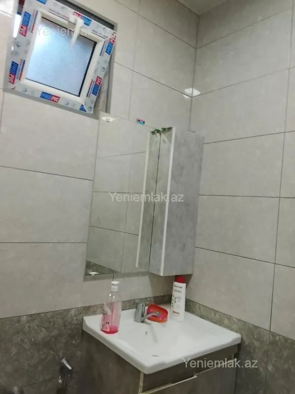 Satılır 4 otaqlı həyət evi 130 m²