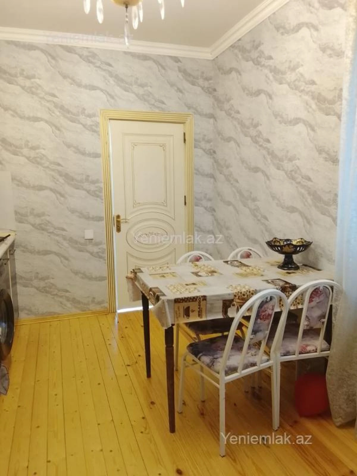 Satılır 4 otaqlı həyət evi 130 m²