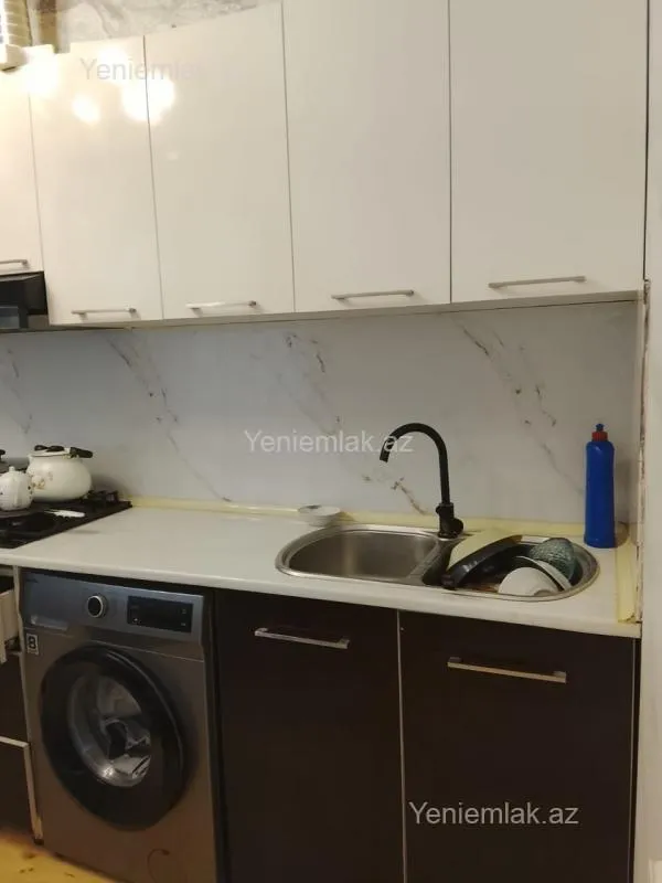 Satılır 4 otaqlı həyət evi 130 m²