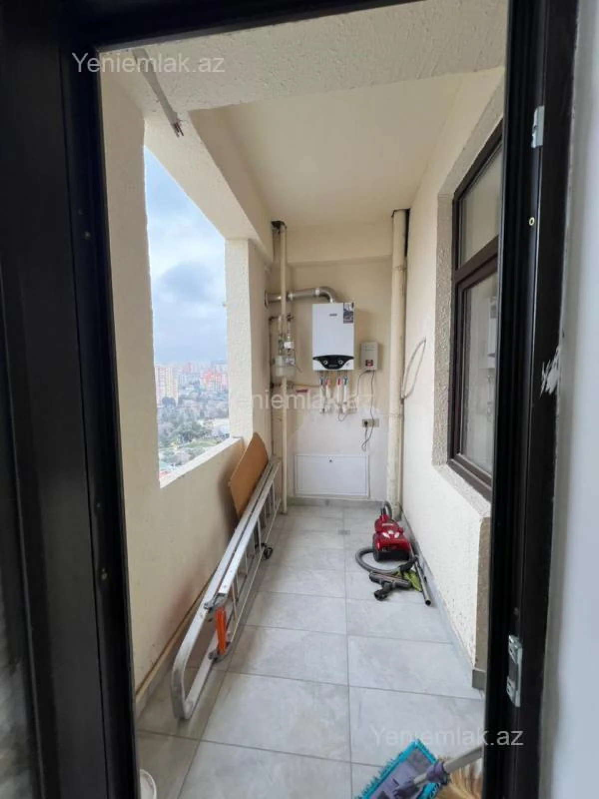Satılır 3 otaqlı yeni tikili 125 m²
