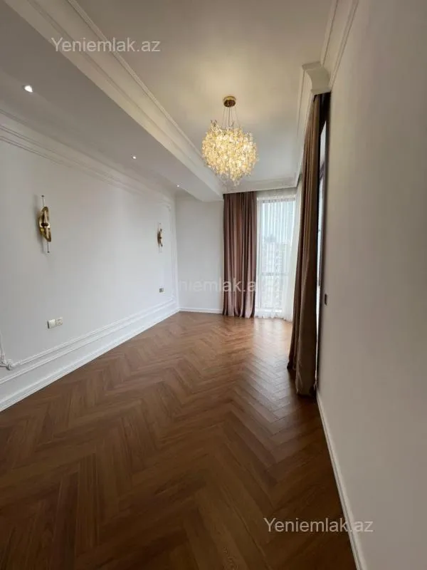 Satılır 3 otaqlı yeni tikili 125 m²