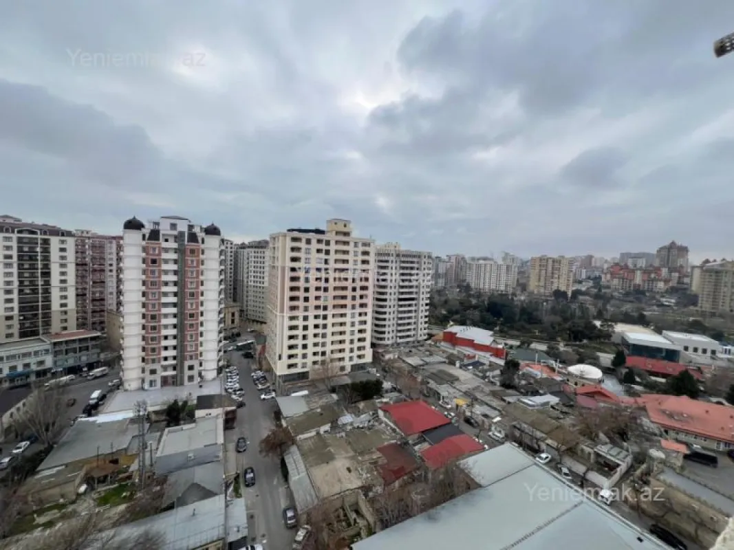 Satılır 3 otaqlı yeni tikili 125 m²