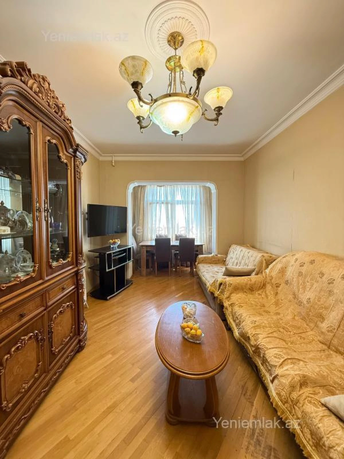 Satılır 4 otaqlı köhnə tikili 100 m²