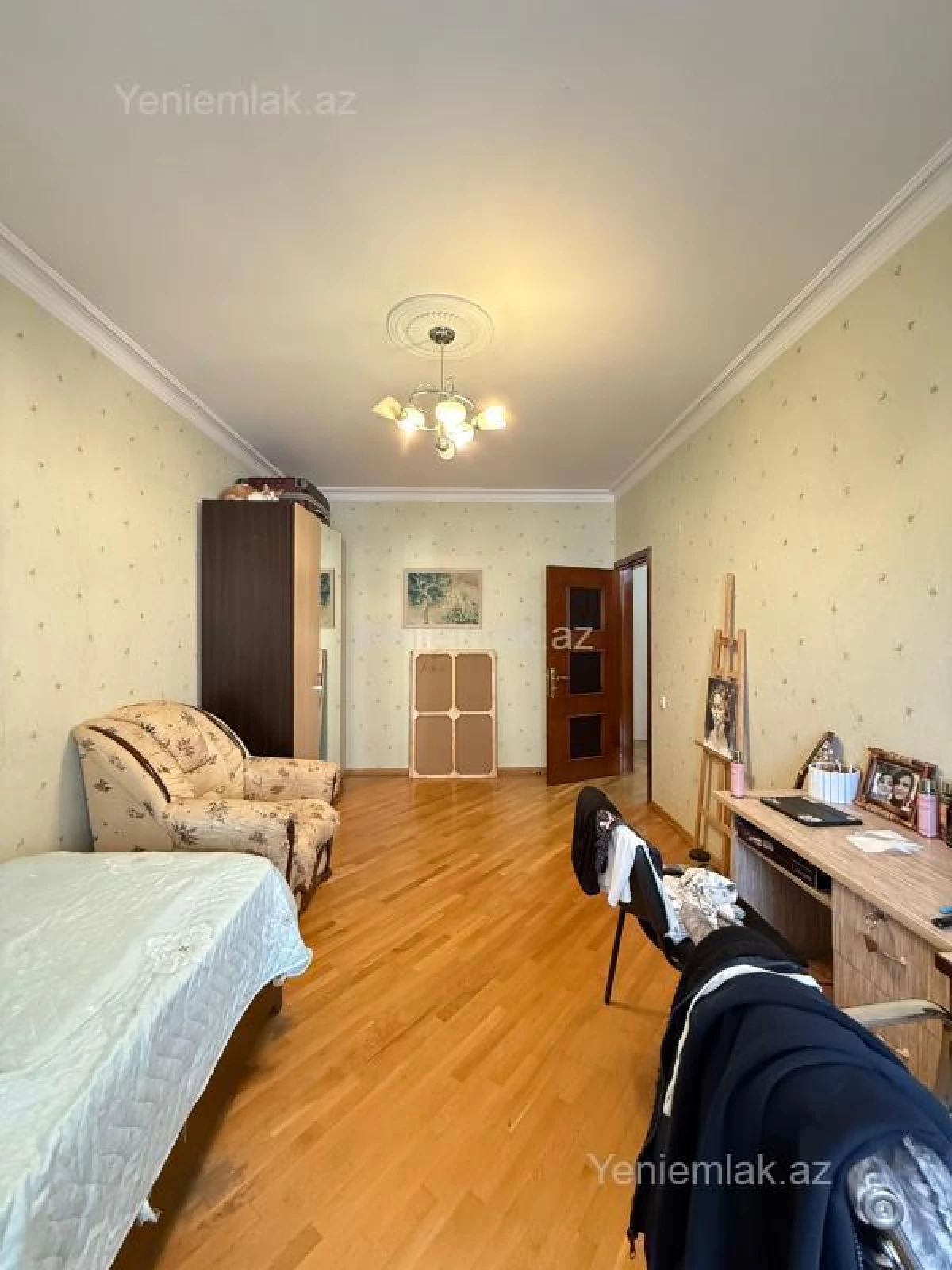 Satılır 4 otaqlı köhnə tikili 100 m²