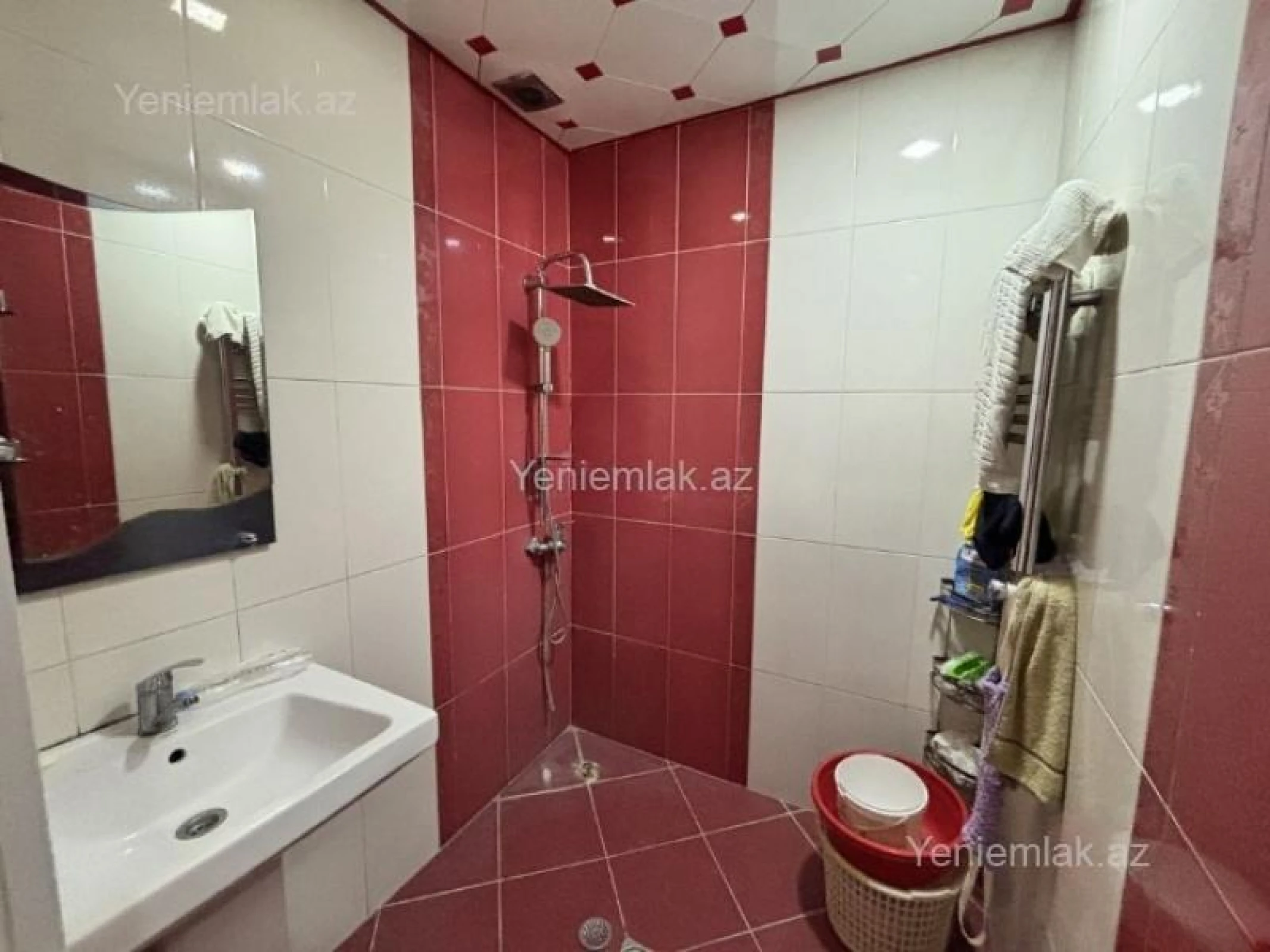 Satılır 4 otaqlı köhnə tikili 95 m²