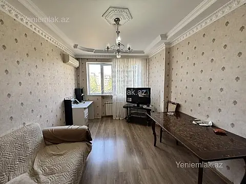 Satılır 4 otaqlı köhnə tikili 95 m²