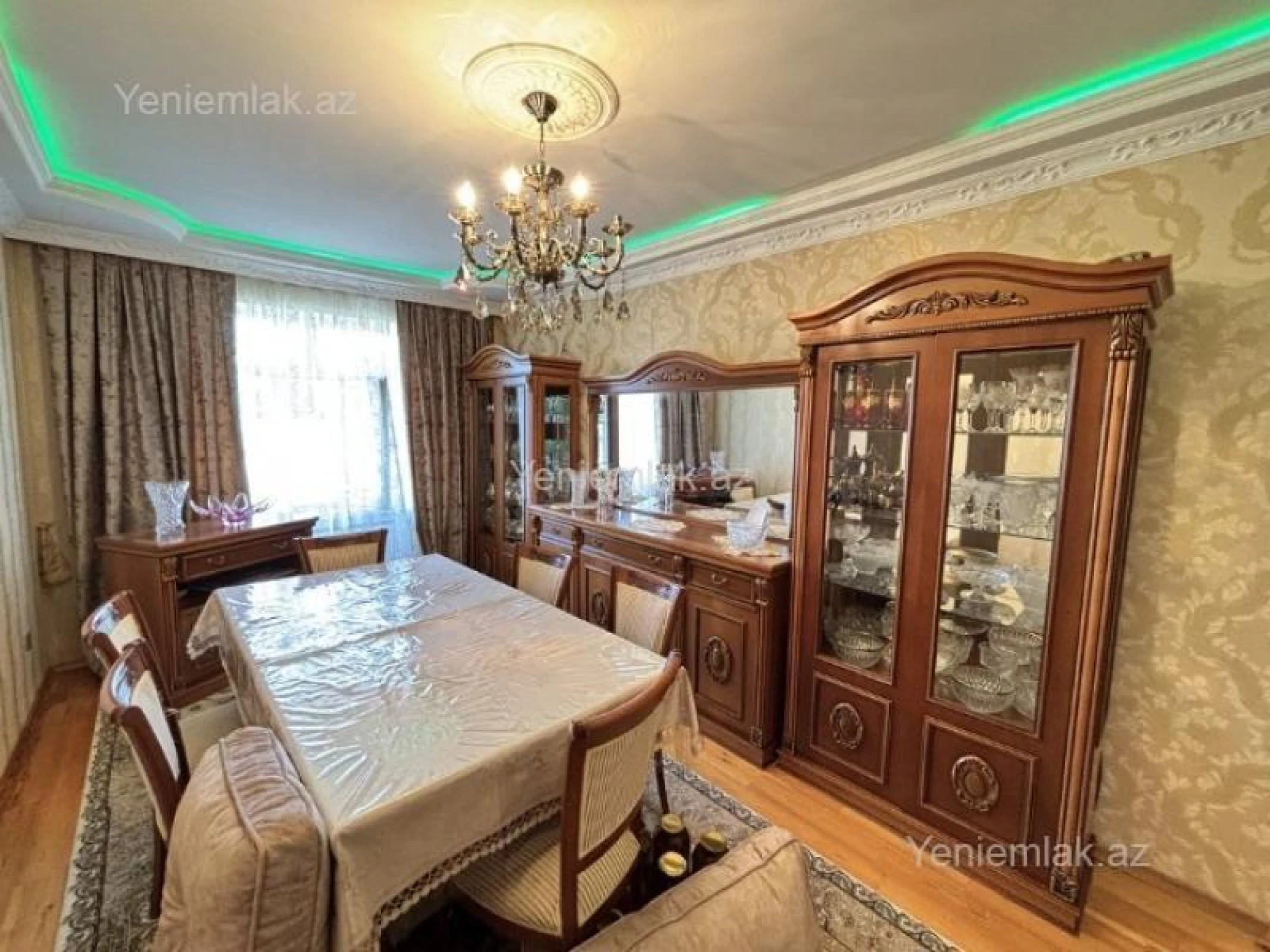 Satılır 4 otaqlı köhnə tikili 95 m²