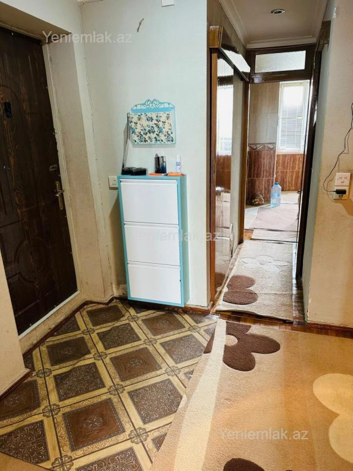 Satılır 3 otaqlı köhnə tikili 80 m²