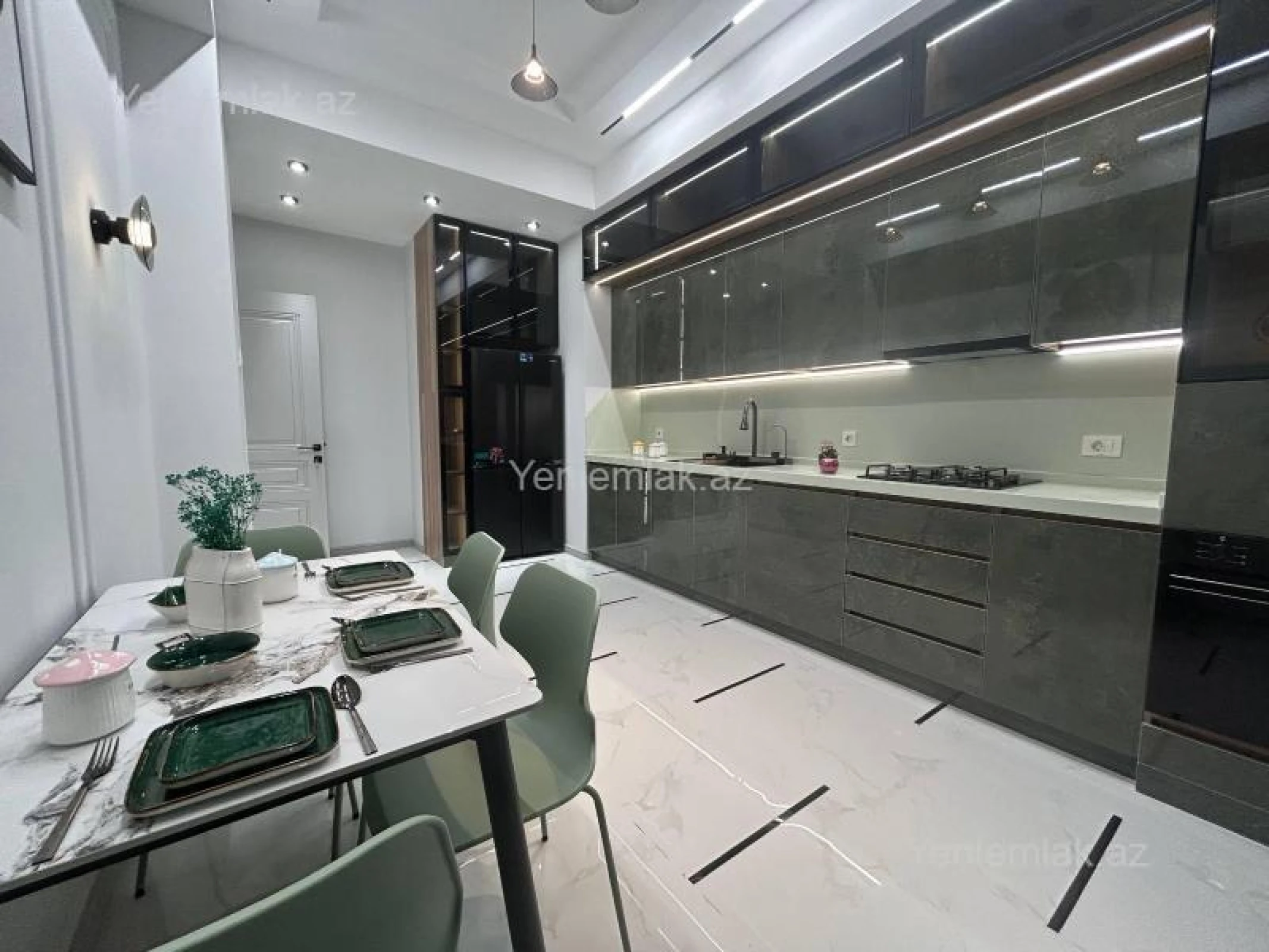 Satılır 3 otaqlı yeni tikili 125 m²