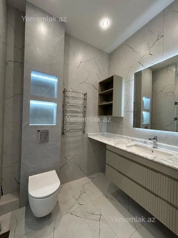 Satılır 3 otaqlı yeni tikili 125 m²