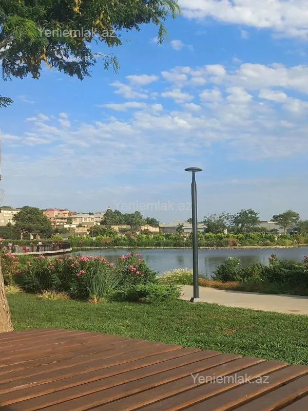 Satılır 3 otaqlı yeni tikili 120 m²