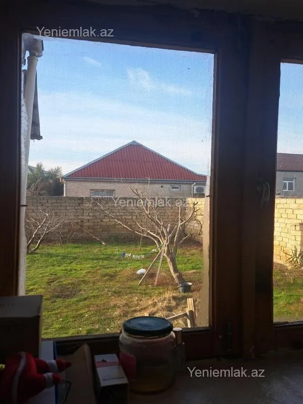 Satılır 4 otaqlı həyət evi 100 m²