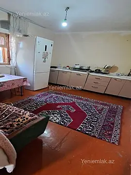 Satılır 4 otaqlı həyət evi 100 m²