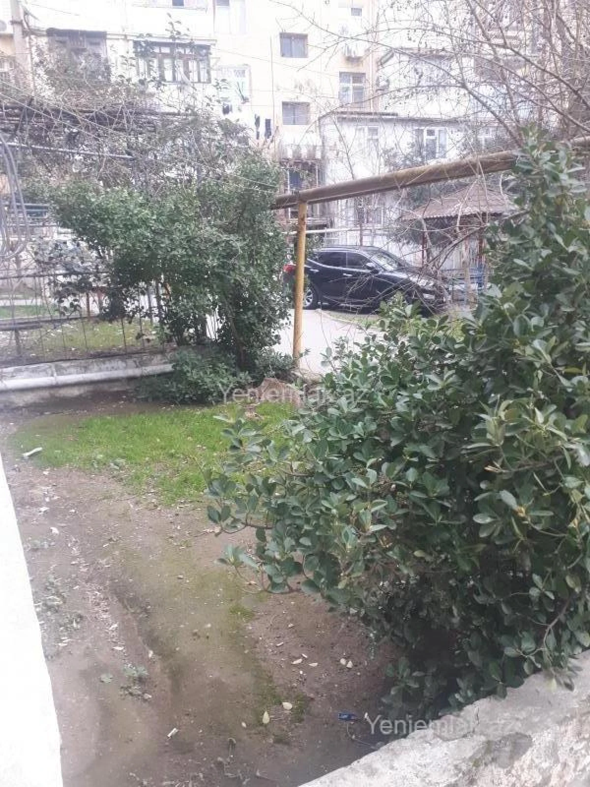 Satılır 3 otaqlı köhnə tikili 80 m²