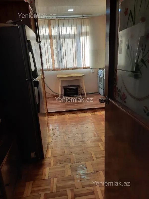 Satılır 3 otaqlı köhnə tikili 55 m²