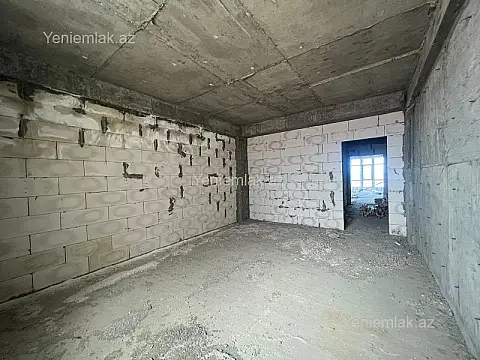 Satılır 4 otaqlı yeni tikili 200 m²