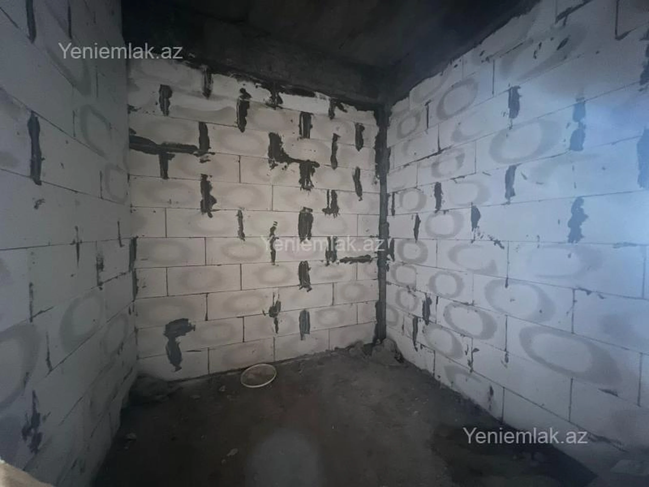 Satılır 4 otaqlı yeni tikili 200 m²