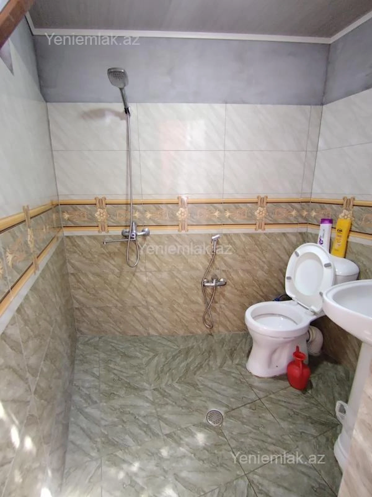 Satılır 4 otaqlı həyət evi 120 m²