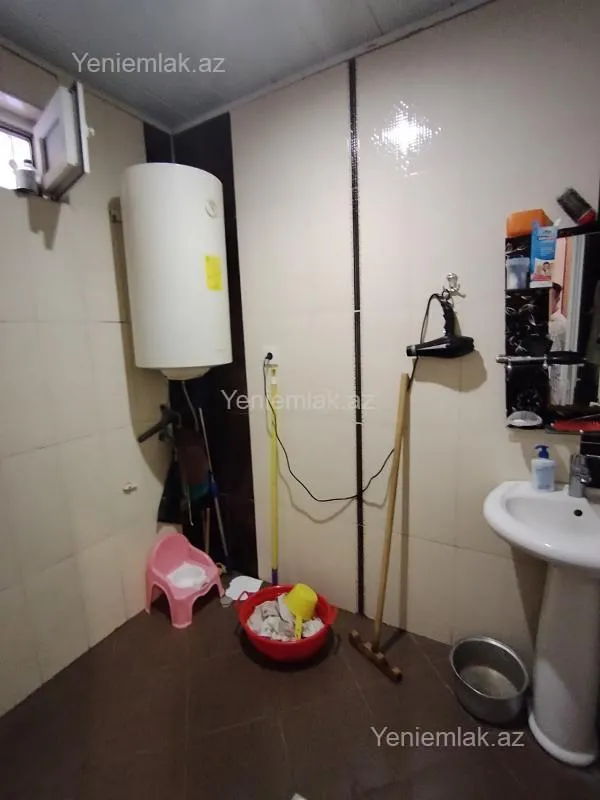 Satılır 4 otaqlı həyət evi 120 m²