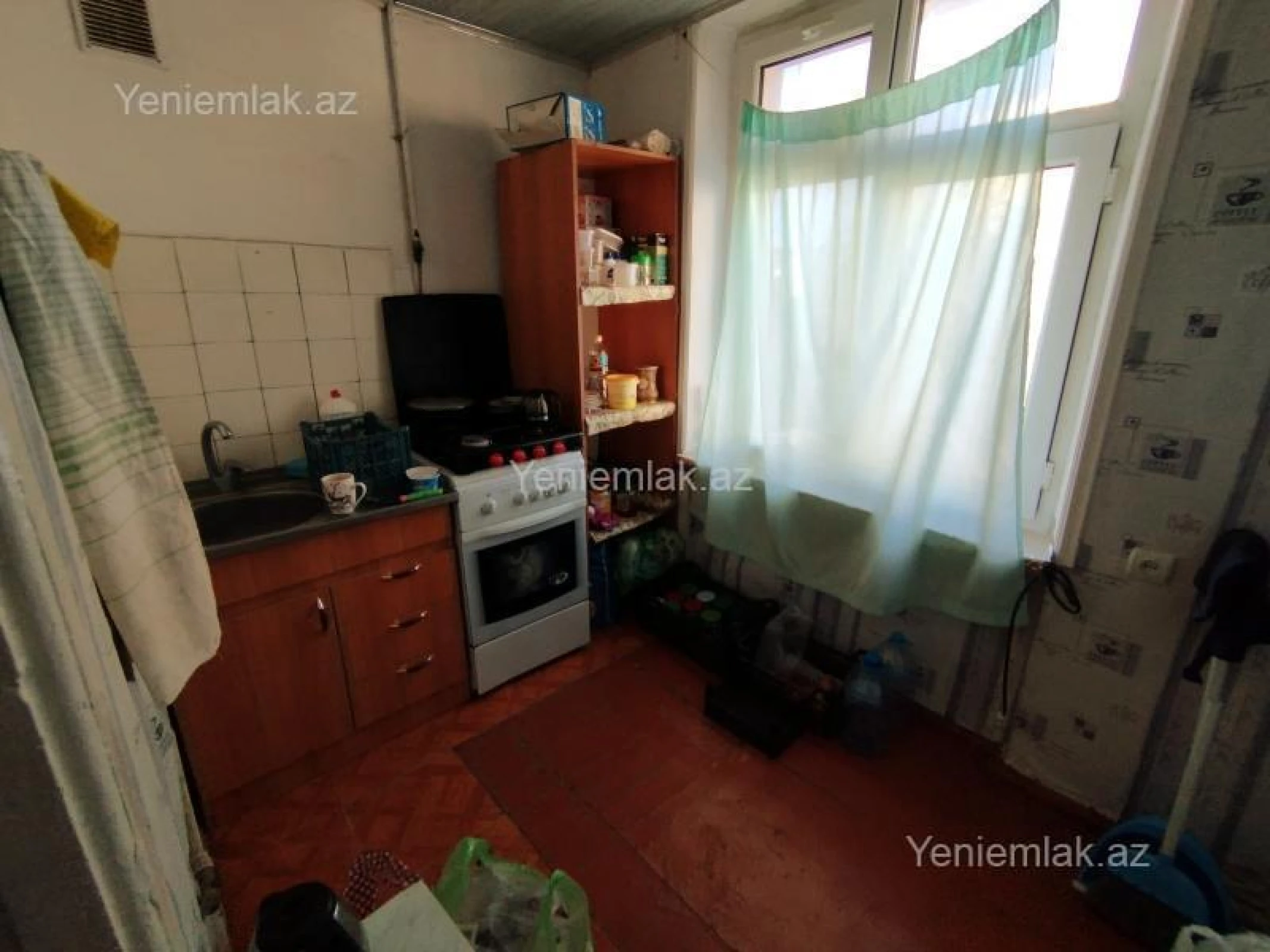 Satılır 1 otaqlı köhnə tikili 31 m²