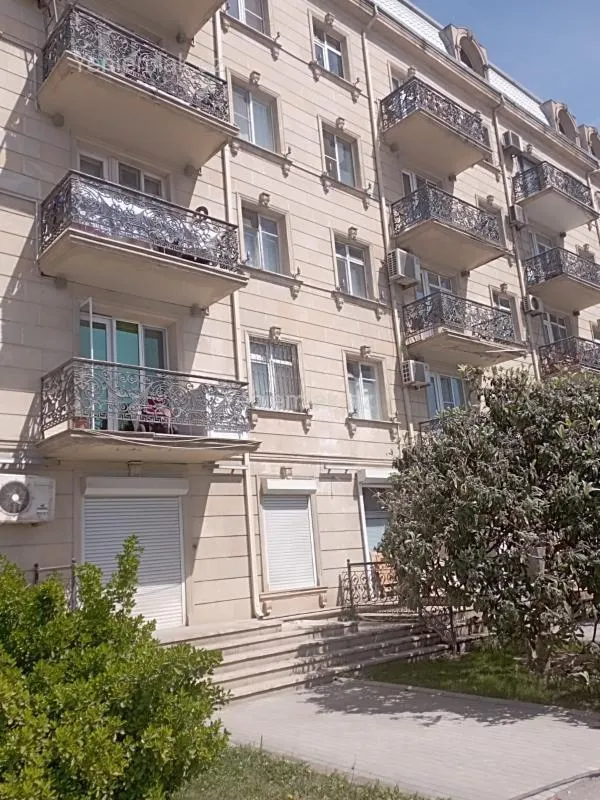 Satılır 1 otaqlı köhnə tikili 30 m²