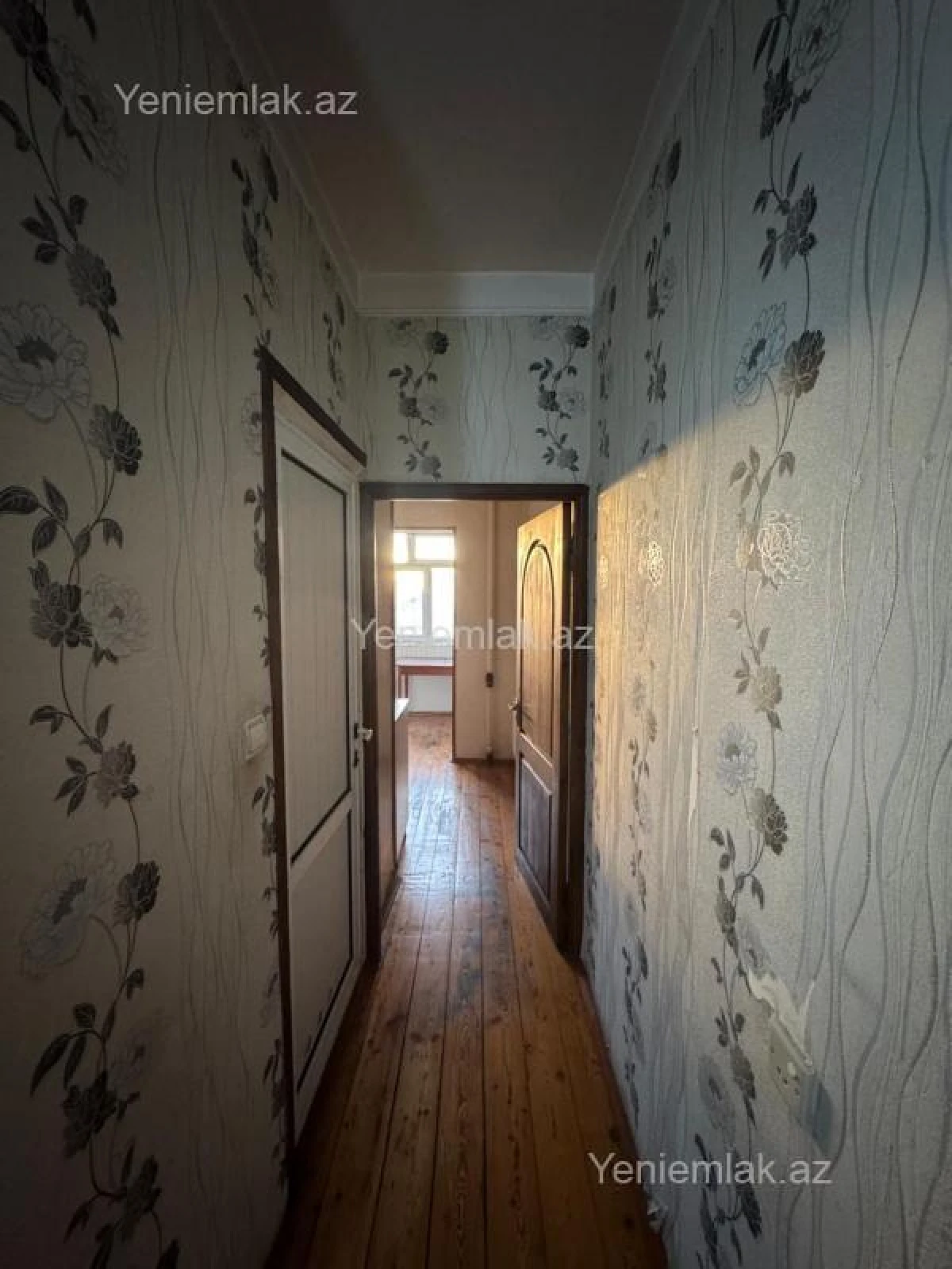 Satılır 3 otaqlı köhnə tikili 80 m²